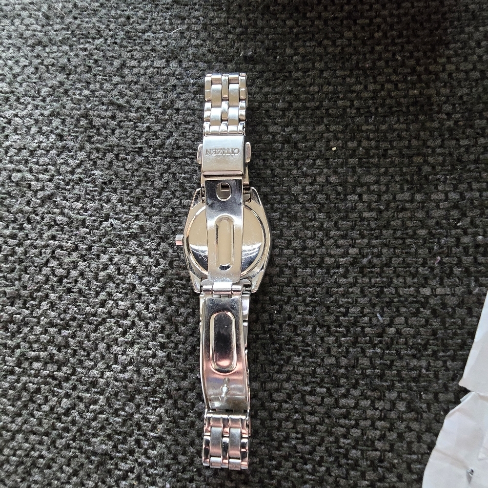 Women's Citizen eco drive watch - Picture 8 of 16
